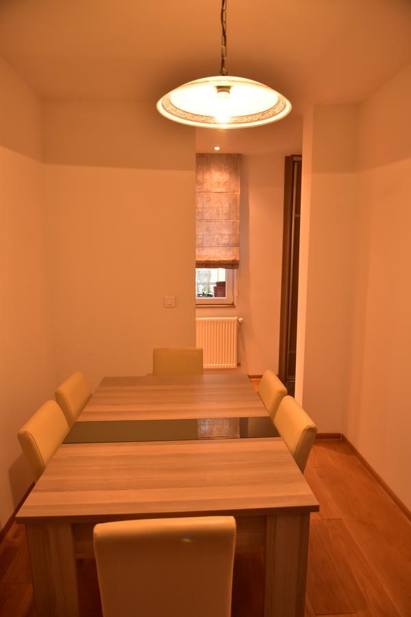 Ferhadija Luxury Apartment ซาราเยโว ภายนอก รูปภาพ